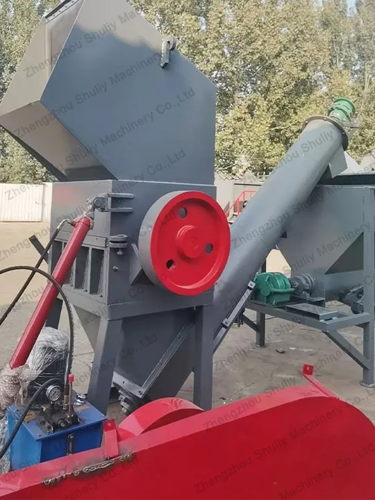 Plastic crusher