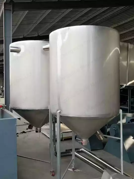 plastic pellet silo