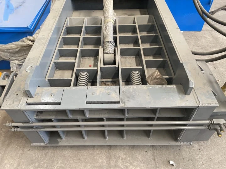 details of the metal baling machine