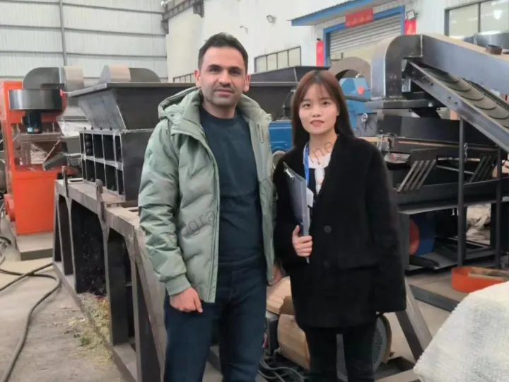 Customer visit the factory