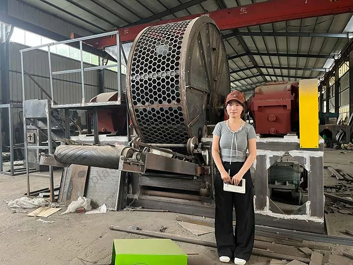 Factory tour of tire shredders being built