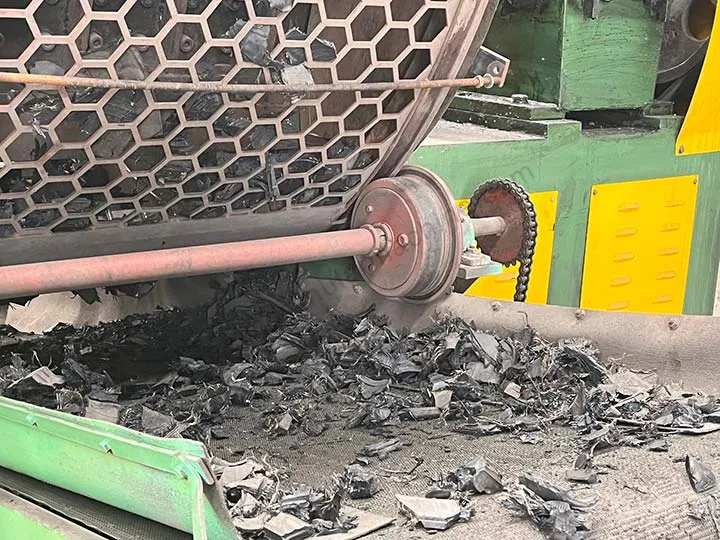 output tire blocks of the tire shredder machine for sale