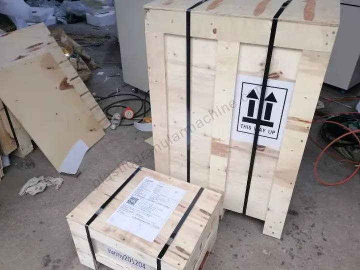 industrial cardboard shredder to Canada